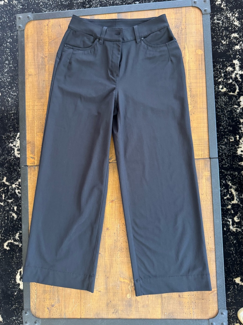 Lululemon City Sleek 5 Pocket Wide-Leg High Rise 7/8 Length Pant